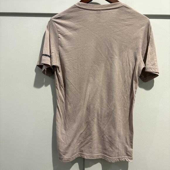 Duke's Waikiki Shirt Mens Small Tan Retro Surf Wave Graphic Tee Hawaii Beach - Picture 7 of 11